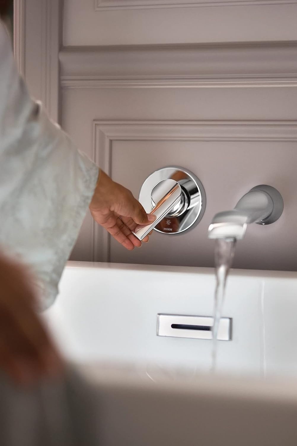 image:imageDoux Chrome Single Handle Wall Mount Tub Filler High Flow Tub Faucet with 10 Spout Reach WTS981