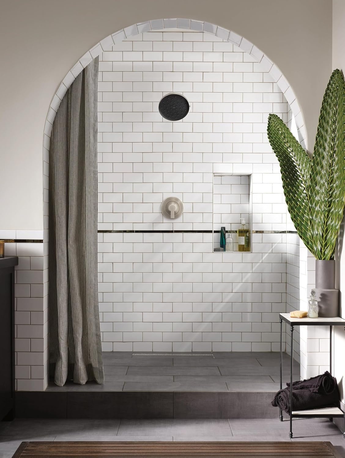 image:imageMoen 220R2EPSRN Verso 9Inch Rain Shower Head with Infiniti Dial and Magnetix Docking 175 GPM EcoPerformance Spot Resist Brushed NickelSpot Resist Nickel
