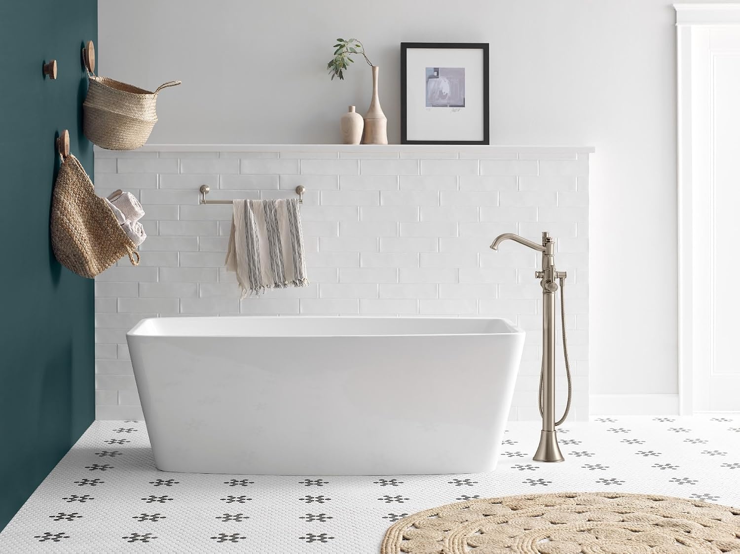 image:imageMoen 9025ORB Belfield OneHandle Freestanding Floor Mount Tub Filler with Handshower Oil Rubbed BronzeOil Rubbed Bronze