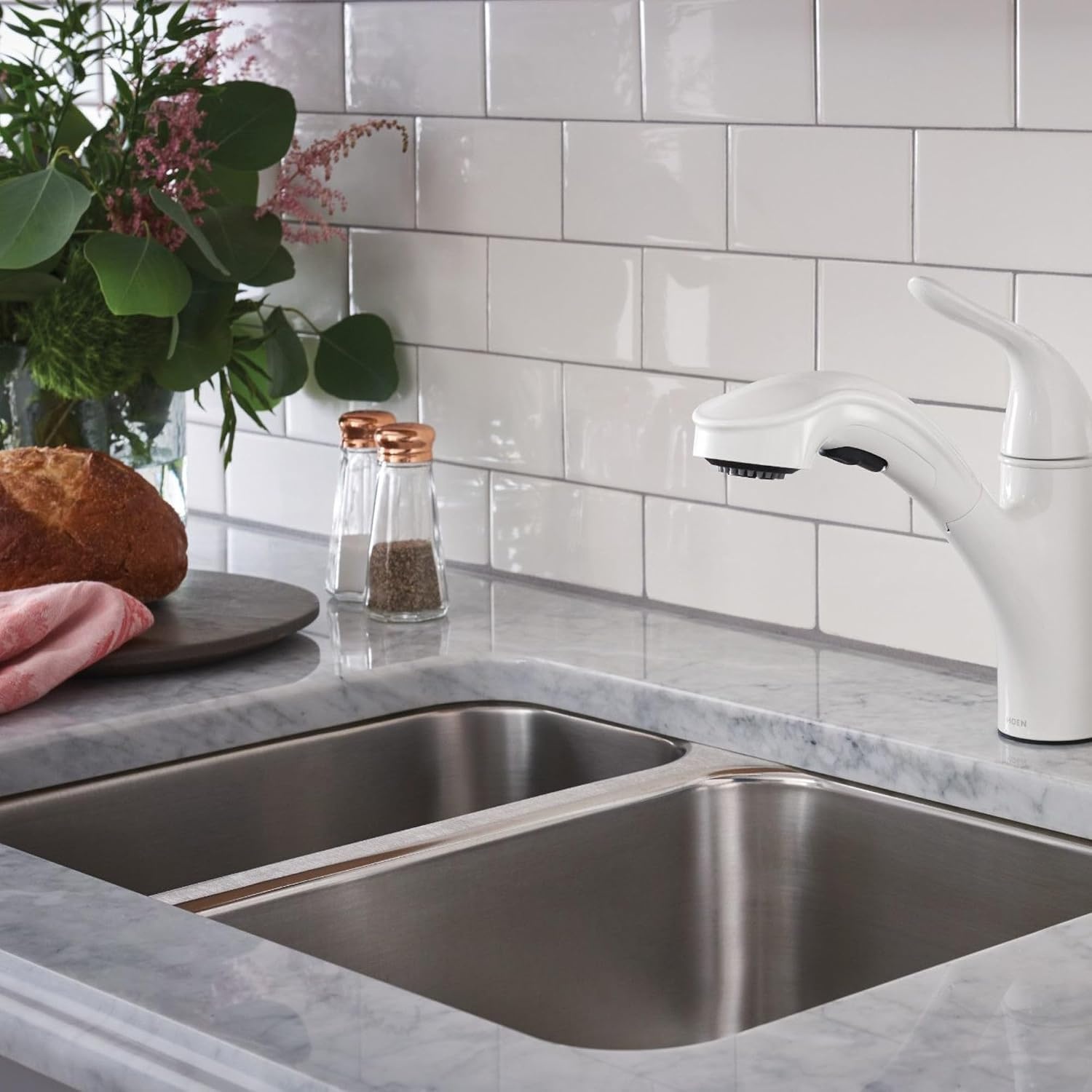 image:imageMoen Brecklyn Mediterranean Bronze SingleHandle PullOut Sprayer Kitchen Sink Faucet with Power Clean 87557BRBGlacier