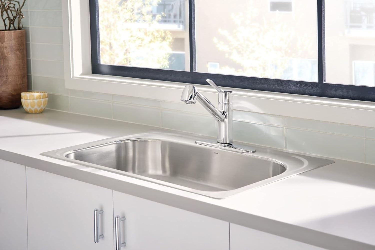 image:imageMoen Chrome Method OneHandle Pullout Modern Kitchen Faucet with Power Clean 7585CSpot Resist Stainless