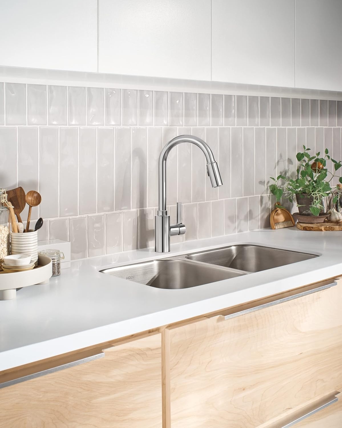 image:imageMoen Genta LX Touchless Kitchen Faucet MotionSense Wave Sensor High Arc Pulldown with Power Clean Spray OneHandle Chrome 7882EWCChrome