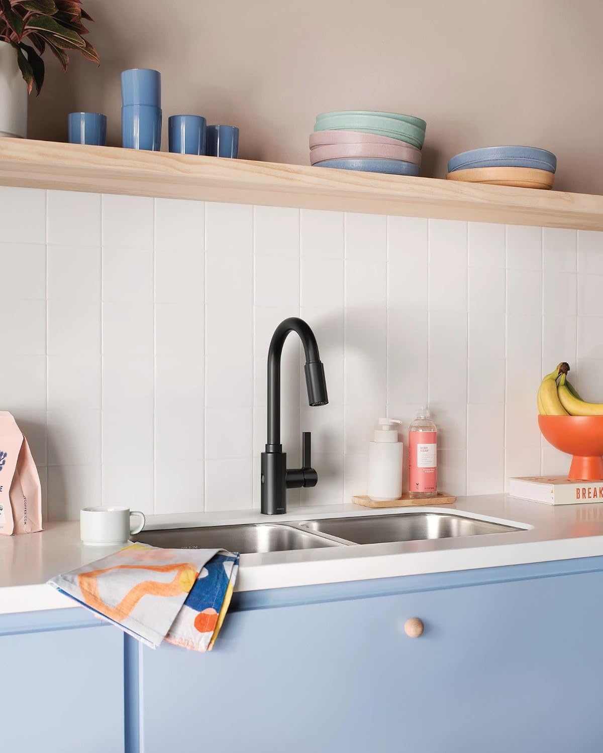 image:imageMoen Genta LX Touchless Kitchen Faucet MotionSense Wave Sensor High Arc Pulldown with Power Clean Spray OneHandle Chrome 7882EWCMatte Black