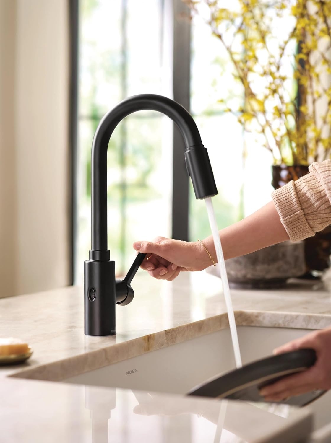 image:imageMoen Genta LX Touchless Kitchen Faucet MotionSense Wave Sensor High Arc Pulldown with Power Clean Spray OneHandle Chrome 7882EWCMatte Black