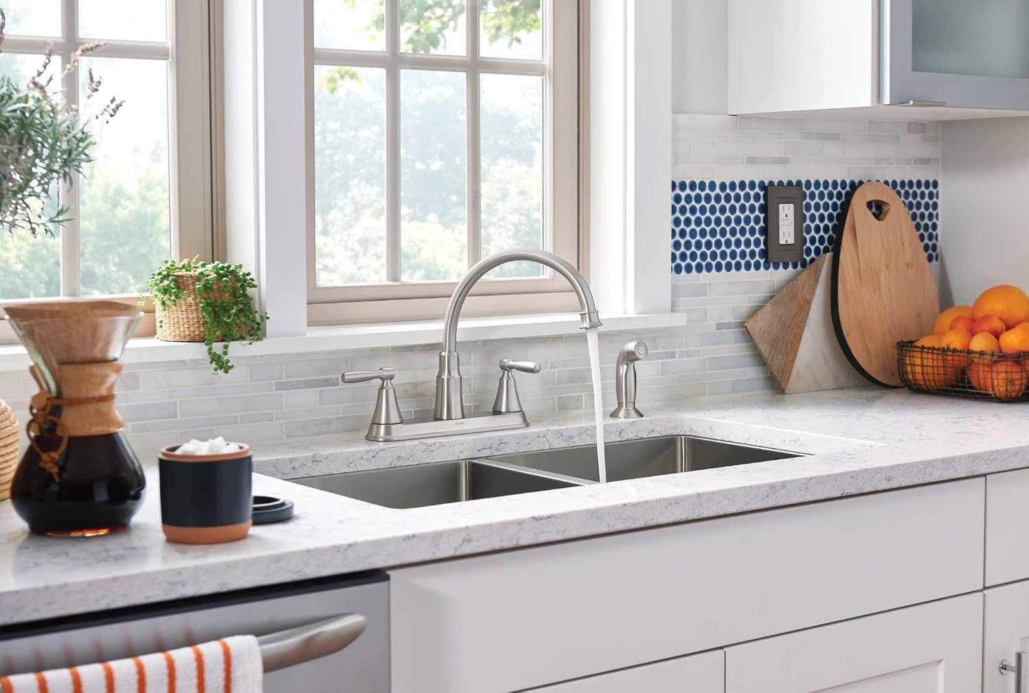 image:imageMoen Hutchinson Spot Resist Stainless 2Handle HighArc Kitchen Faucet with Side Sprayer 87048SRS