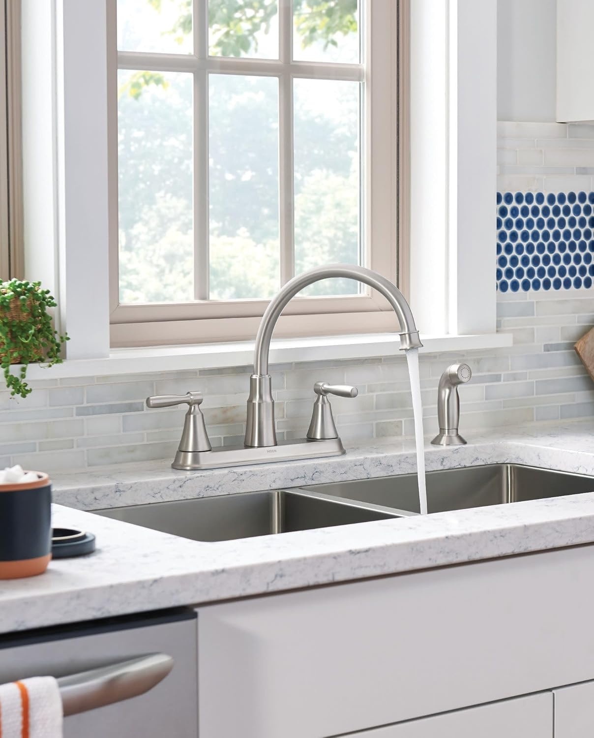 image:imageMoen Hutchinson Spot Resist Stainless 2Handle HighArc Kitchen Faucet with Side Sprayer 87048SRS