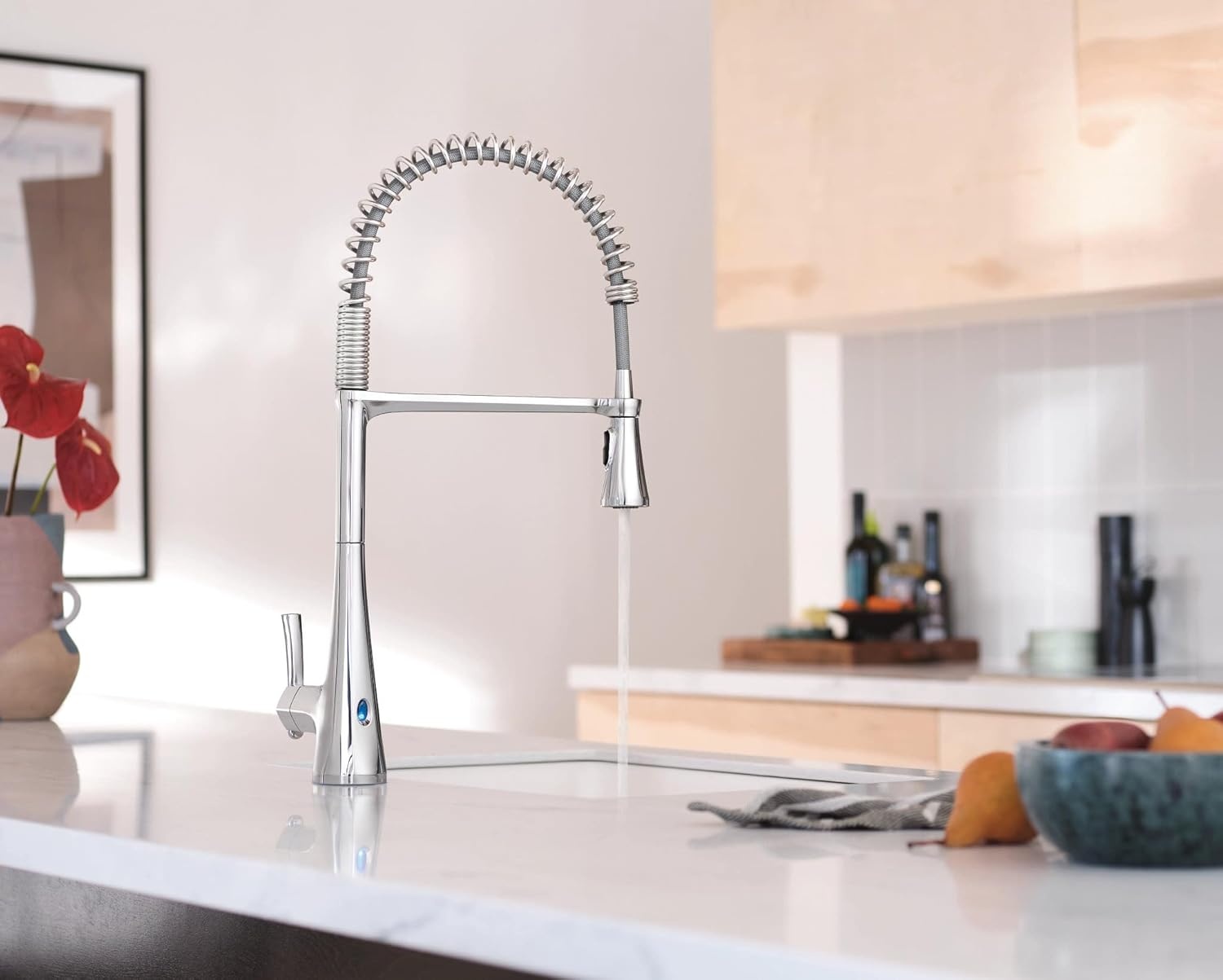 image:imageMoen Sinema Chrome SingleHandle Touchless High Arc Pulldown Kitchen Faucet Spring Kitchen Sink Faucet with Pulldown Sprayer Head and Wave Motion Sensor S5235EWC