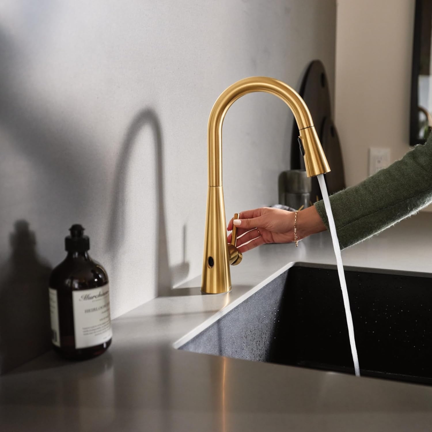 image:imageMoen Sleek Oil Rubbed Bronze OneHandle High Arc Kitchen Faucet with Pulldown Sprayer Featuring Power Boost for a Faster Clean 7864ORBBrushed Gold