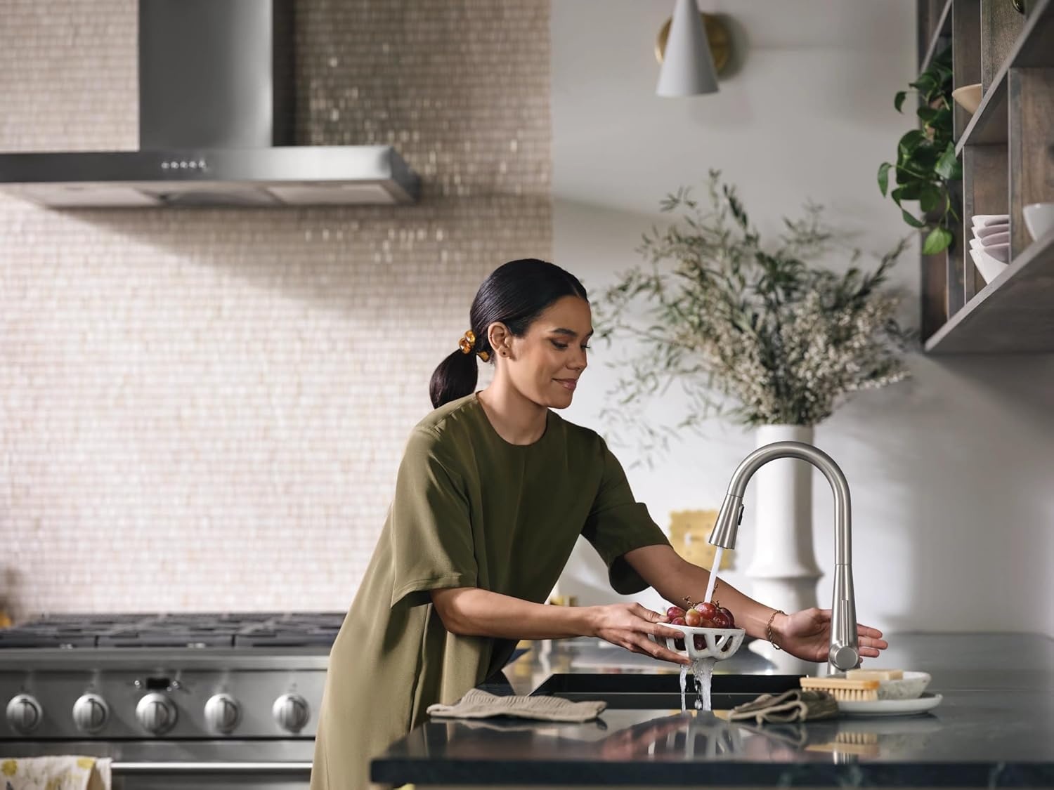 image:imageMoen Sleek Oil Rubbed Bronze OneHandle High Arc Kitchen Faucet with Pulldown Sprayer Featuring Power Boost for a Faster Clean 7864ORBSpot Resist Stainless