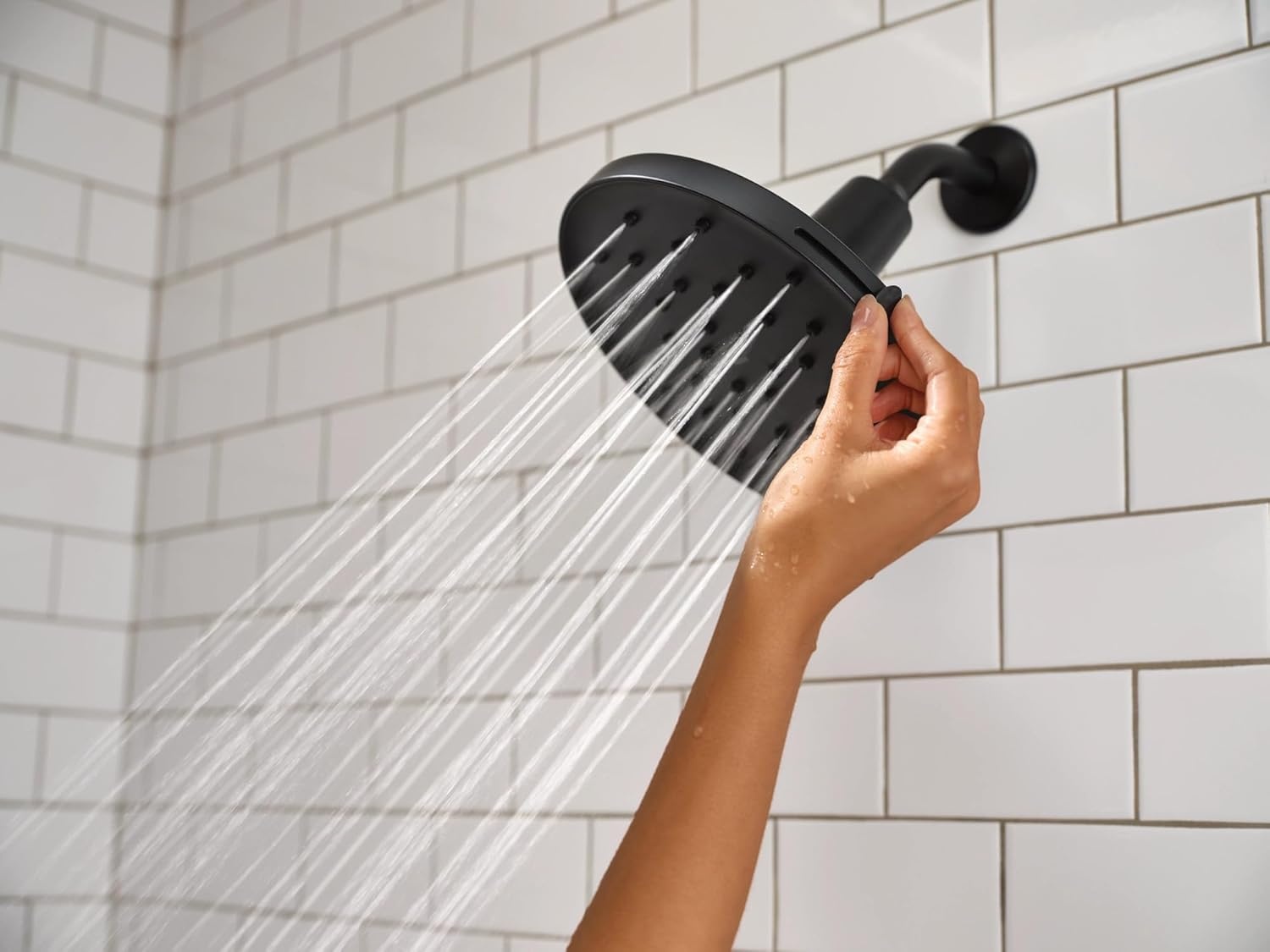 image:imageMoen Verso 9Inch Round Rain Shower Head with Infiniti Dial and Magnetix Docking Adjustable HighPressure Rainfall Shower Chrome 220R2Matte Black