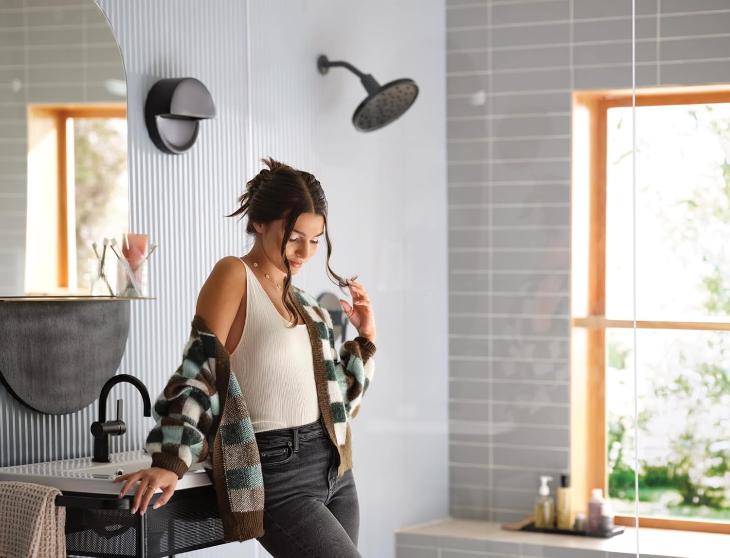 image:imageMoen Verso Brushed Nickel Adjustable 9 Diameter EcoPerformance 175gpm Spray Head Rainshower 220R3EPBNMatte Black