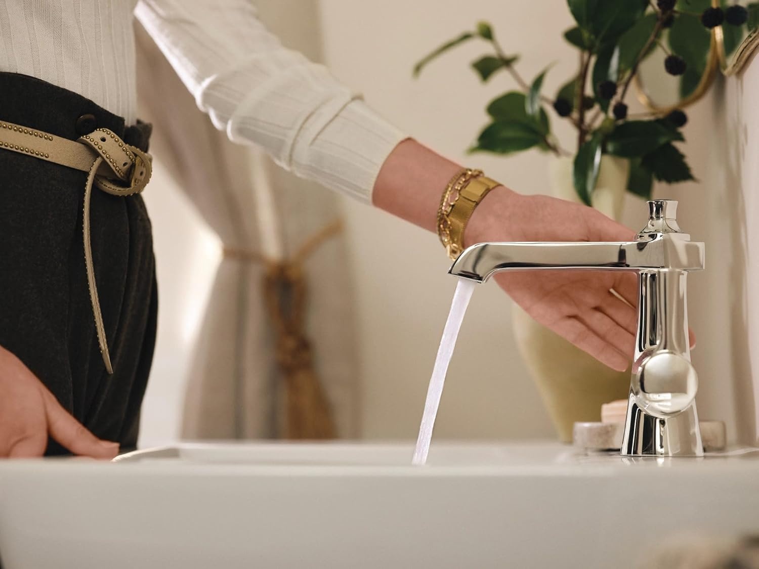 image:imageMoen Flara Polished Nickel Motionsense Wave Touchless Single Handle Bathroom Sink Faucet S6981EWNL