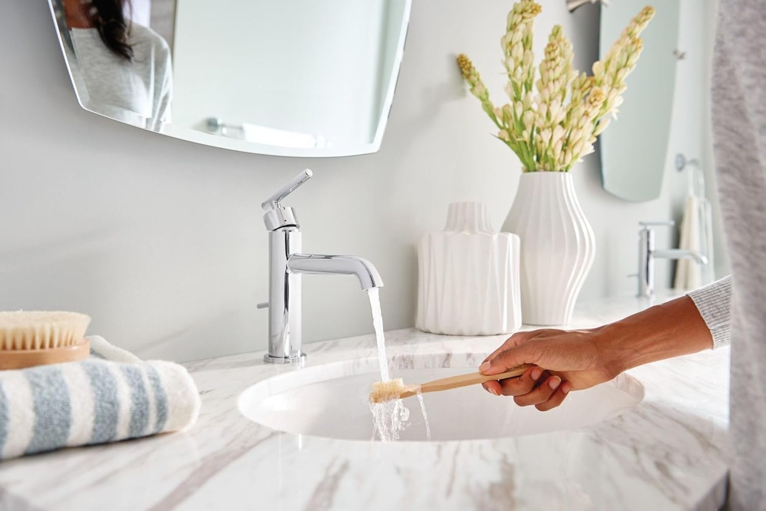 image:imageMoen Gibson OneHandle Single Hole Modern Bathroom Sink Faucet with Optional Deckplate Matte Black 6145BLChrome