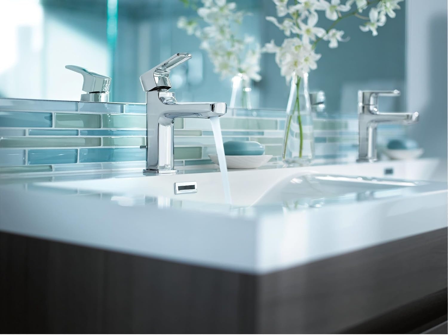 image:imageMoen Rizon Matte Black OneHandle Modern Bathroom Faucet with Drain Assembly 6900BLChrome