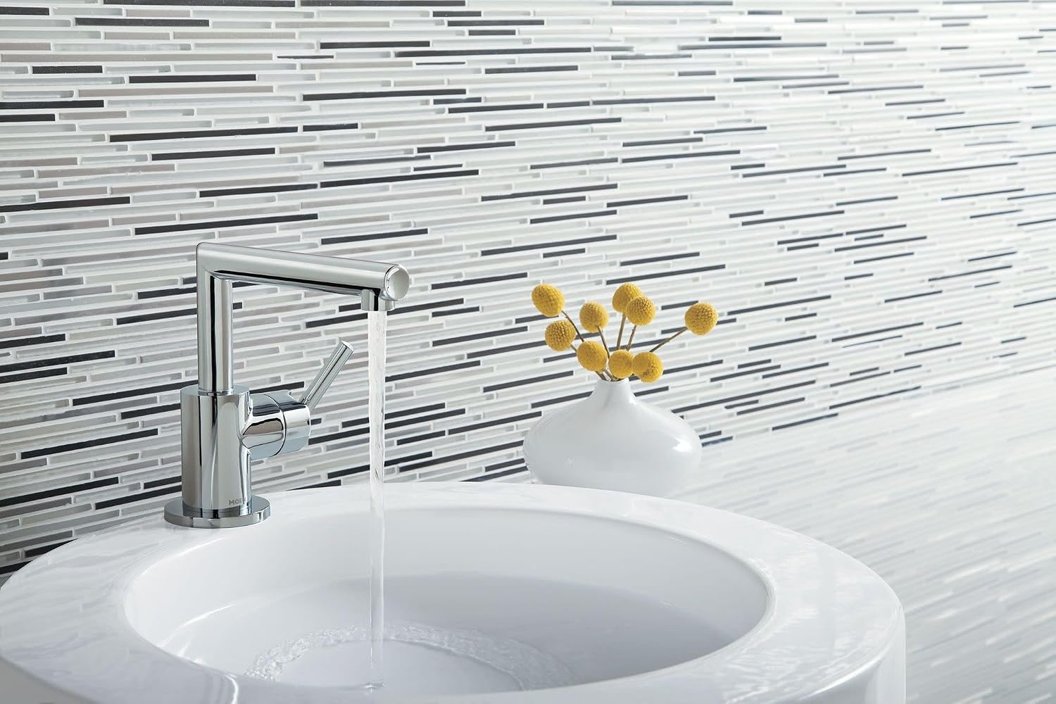 image:imageMoen S43001 Arris OneHandle Single Hole Modern Bathroom Faucet ChromeChrome