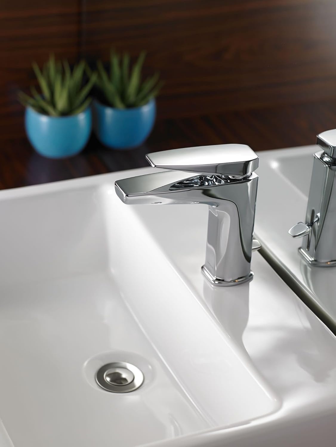image:imageMoen S8000 Via OneHandle Modern Bathroom Faucet ChromeChrome