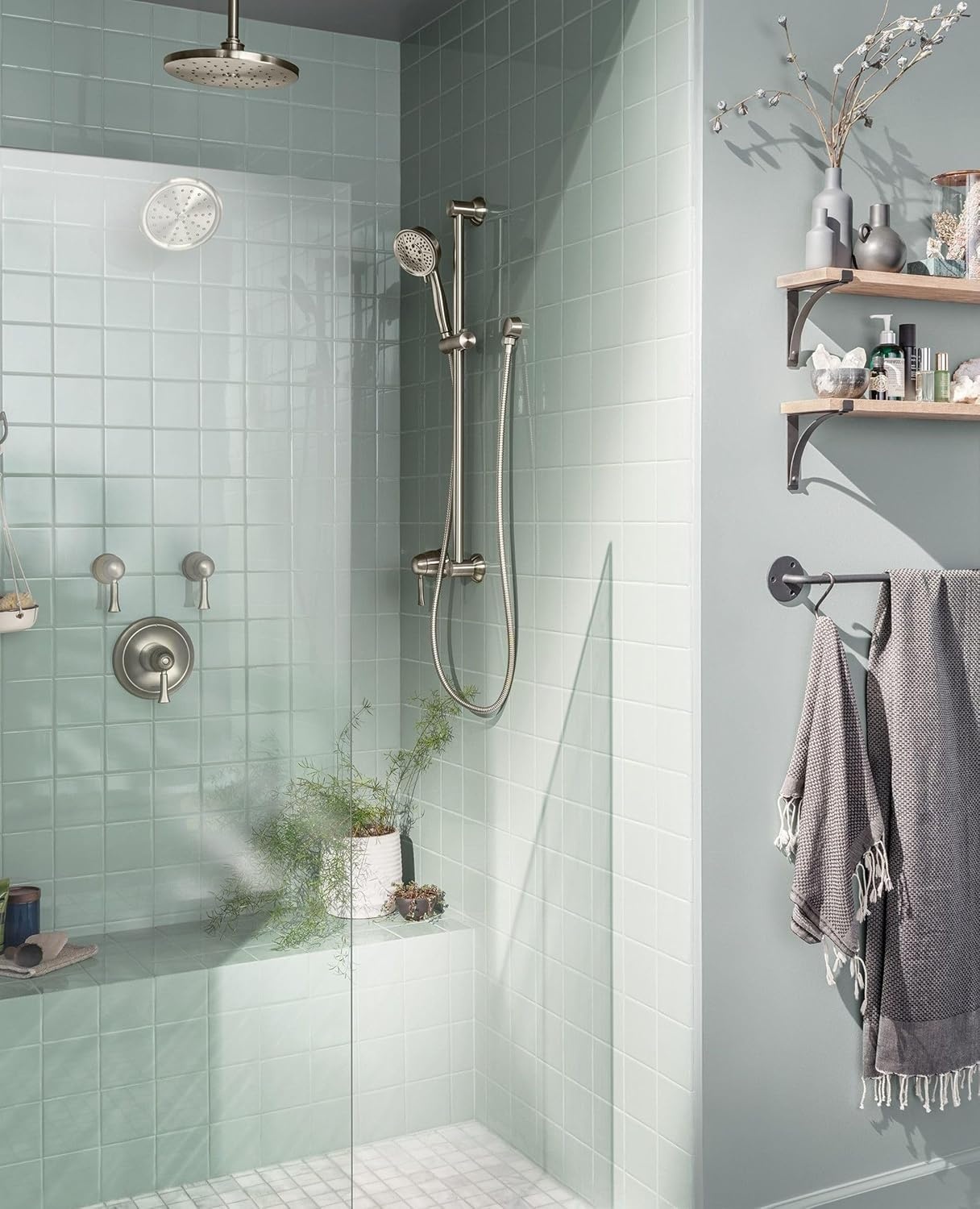 image:imageMoen Waterhill Brushed Nickel 10Inch Wide Single Function Rain Showerhead with Immersion Rainshower Technology S112BNBrushed Nickel